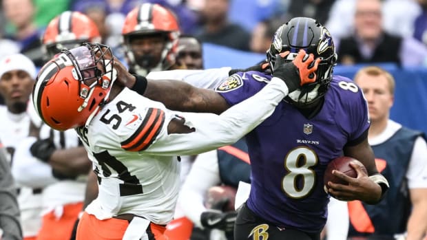 Baltimore Ravens vs. Cleveland Browns Week 4 Inactives: Who's In, Who's  Out? - Sports Illustrated Baltimore Ravens News, Analysis and More