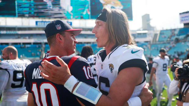 Jaguars' lifeguard says he has 'best job in the NFL' - Sports Illustrated