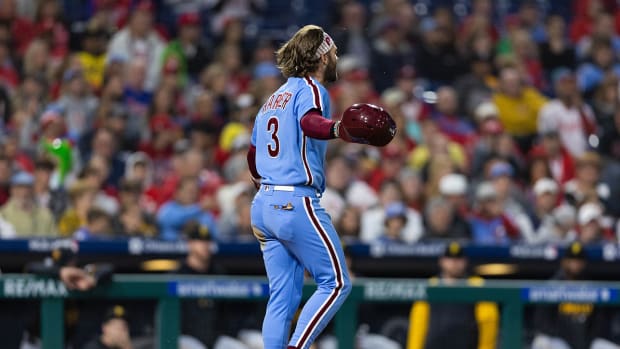 Phillies sink Braves, advance to NLCS matchup with Padres