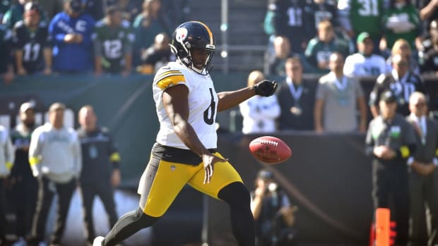 Ex-Steelers star Antonio Brown pitches reunion with Pittsburgh in