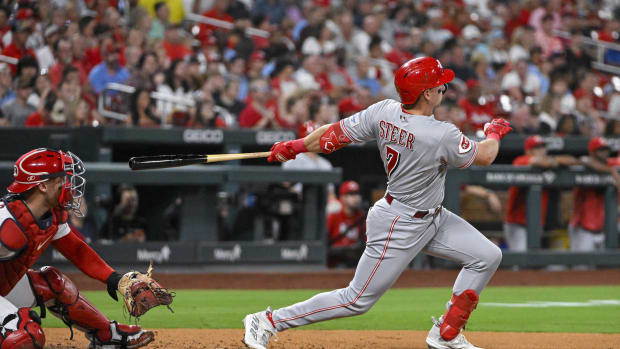 Hunter Renfroe Released as Cincinnati Reds' Playoff Hopes Hanging on By  Thread - Fastball