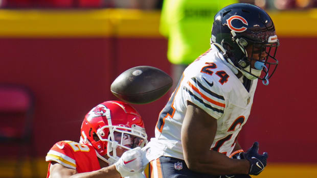 Chicago Bears find more edge versatility with Khalid Kareem - Sports  Illustrated Chicago Bears News, Analysis and More