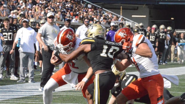 Hassan Hall shines in NFL debut with the Browns in 2023 Hall of Fame Game -  Sports Illustrated Georgia Tech Yellow Jackets News, Analysis and More