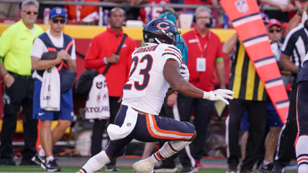 August 19, 2023: Chicago Bears quarterback Tyson Bagent (17) rolls out of  the pocket with the ball during NFL preseason game against the Indianapolis  Colts at Lucas Oil Stadium in Indianapolis, Indiana.