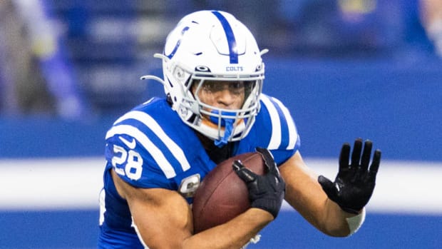 Indianapolis Colts tight end Farrod Green (41) in action against