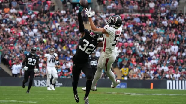 Falcons Re-Sign WR Darby, Place TE Hesse on IR in Practice Squad Moves, Arena