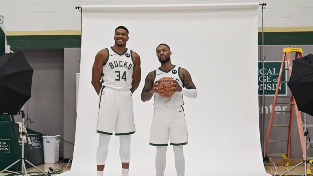 Should the Milwaukee Bucks consider adding Carmelo Anthony? - Sports  Illustrated Milwaukee Bucks News, Analysis and More