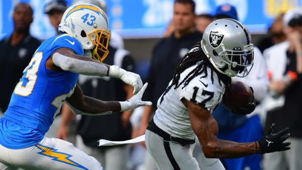 Chargers defeat Raiders 24-17