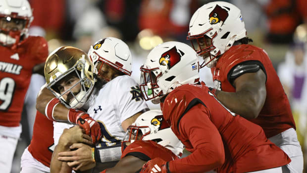 Louisville Football Rockets Up AP Top 25 Poll - Sports Illustrated Louisville  Cardinals News, Analysis and More