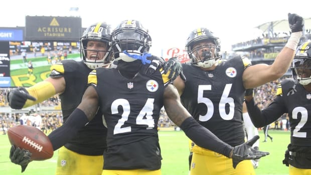 Pittsburgh Steelers Dominate in Blowout Win Over Bills - Sports Illustrated Pittsburgh  Steelers News, Analysis and More