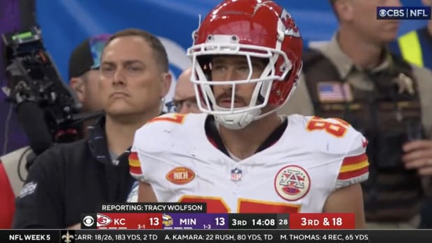 Report: Chiefs run injured Travis Kelce through gameday workout