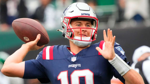 New England Patriots Rally Within 16-14 of Philadelphia Eagles At Halftime  - Sports Illustrated New England Patriots News, Analysis and More