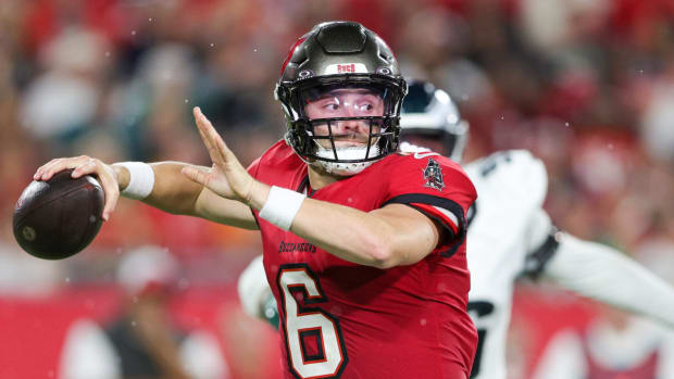 Tampa Bay Buccaneers 2022 Schedule - Sports Illustrated Tampa Bay Rays  Scoop News, Analysis and More