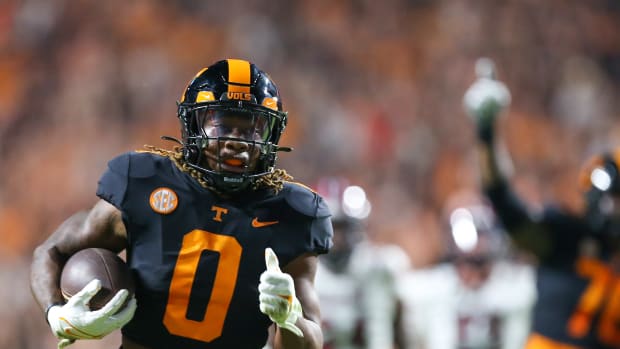 Tennessee vs. Pittsburgh odds, prediction, spread: 2022 Week 2 college  football picks from model on 48-37 run 