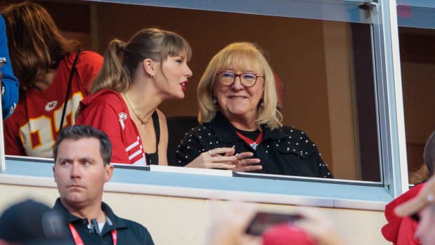 Travis Kelce Spoke It Into Existence: Chiefs TE Linked to Taylor Swift, per  Report - Sports Illustrated