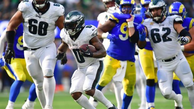 Philadelphia Eagles Stagnant vs. Commanders, Trail at Halftime - Sports  Illustrated Philadelphia Eagles News, Analysis and More