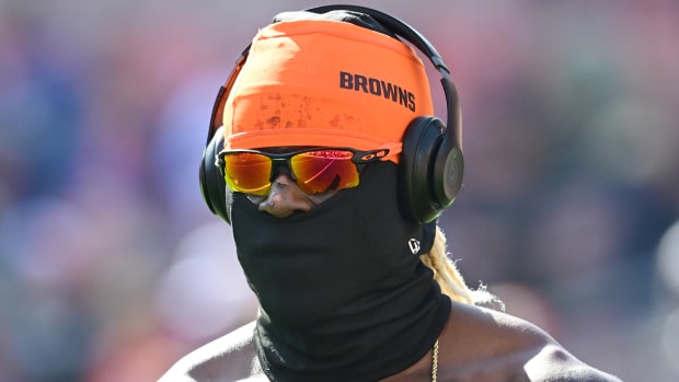 Report: Browns TE questionable after suffering burns