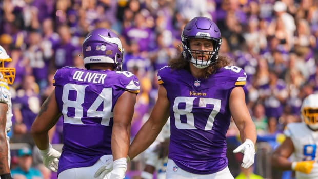 Vikings had 10 players on field for crucial late-game play - Sports  Illustrated Minnesota Sports, News, Analysis, and More