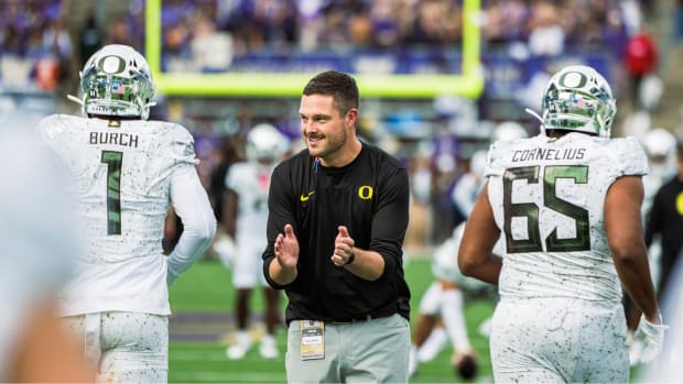 Oregon Football: Ducks Release Uniform Combination for Week 1 Matchup vs.  Portland State Vikings - Sports Illustrated Oregon Ducks News, Analysis and  More