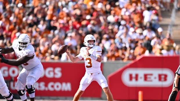 Texas Longhorns vs. San Jose State Spartans: Live Game Three Updates -  Sports Illustrated Texas Longhorns News, Analysis and More