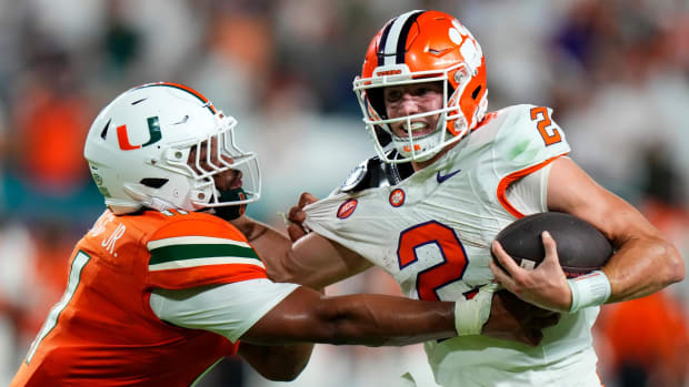 No. 9 Miami Hurricanes Route Maine Black Bears 9-1 in Coral Gables Regional  Opening Round - All Hurricanes on Sports Illustrated: News, Analysis, and  More