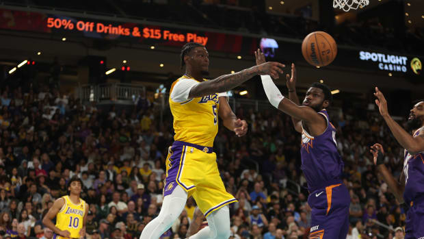 Mookie Betts, Dodgers show Kobe Bryant love ahead of Lakers Night