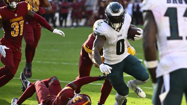 Oct 29, 2023; Landover, Maryland, USA; Philadelphia Eagles running back D'Andre Swift (0) carries the ball against the Washington Commanders during the second half at FedExField.