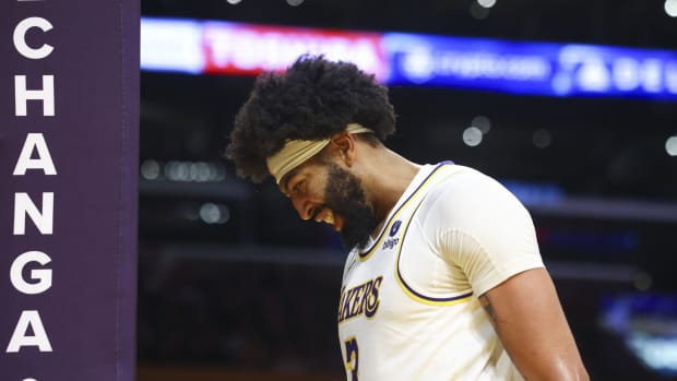 Lakers Injury Report: LeBron James, Anthony Davis Status Revealed for In-Season Tournament Game vs Grizzlies - All Lakers | News, Rumors, Videos, Schedule, Roster, Salaries And More