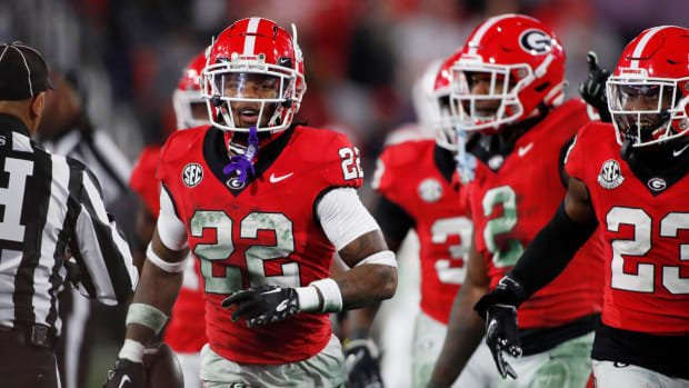 Georgia Football Center Sedrick Van Pran Accepts Invite to Senior Bowl,  Potential for NFL Draft - Sports Illustrated Georgia Bulldogs News,  Analysis and More