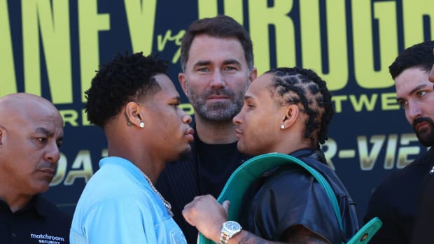 Former undisputed lightweight champion Devin Haney and WBC junior welterweight titleholder Regis Prograis.