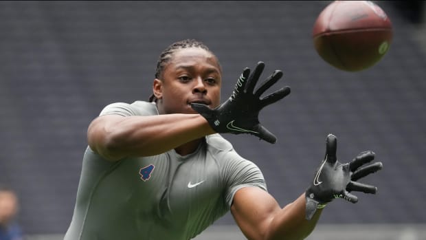 Oct 4, 2022; London, United Kingdom; Linebacker Emmanuel Falola (GBR) participates in drills during the NFL International Combine at Tottenham Hotspur Stadium. Mandatory Credit: Kirby Lee-USA TODAY Sports