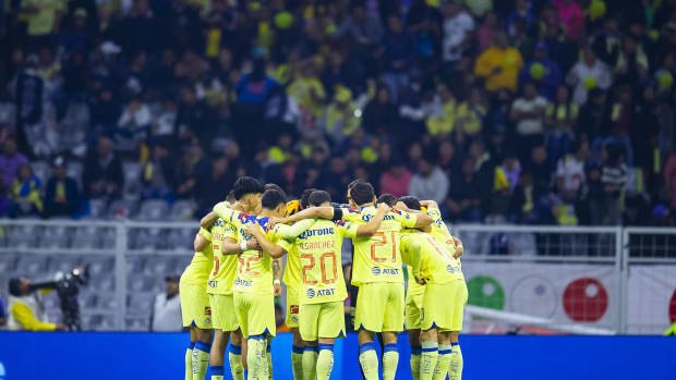 Aficionados del América abuchean a su equipo