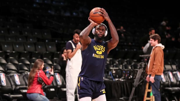 Apr 10, 2022; Brooklyn, New York, USA; Indiana Pacers guard Lance Stephenson (6) takes warmups prior to the game against the Brooklyn Nets at Barclays Center.