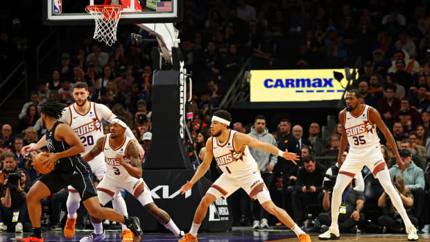 NBA aponta três erros de arbitragem em jogo entre Lakers e Suns