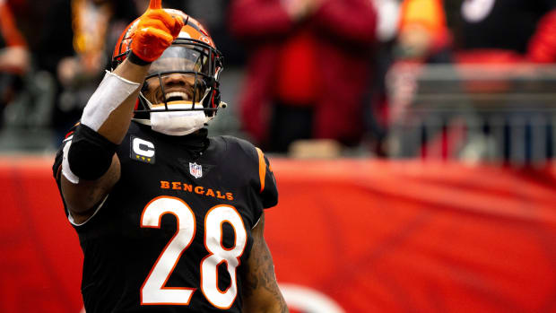 Cincinnati Bengals halfback Joe Mixon (28) celebrates after scoring a touchdown in the first quarter of the NFL game between Cincinnati Bengals and Cleveland Browns at Paycor Stadium in Cincinnati on Sunday, Jan. 7, 2024.  