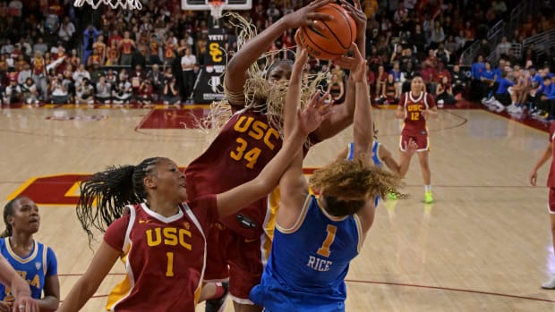 NCAA women's basketball tournament gets less equipment than men