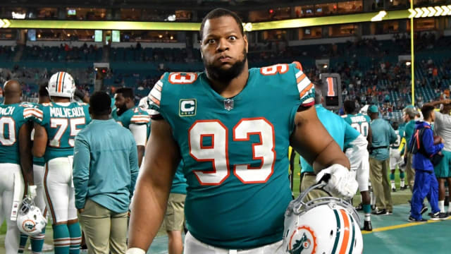 DT Ndamukong Suh