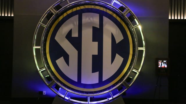 SEC Football Power Rankings Week 5 - A Sea Of Blue