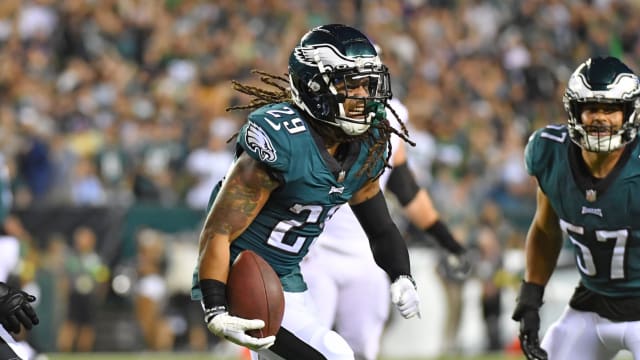 Eagles slot CB Avonte Maddox