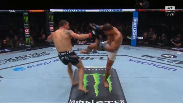 Robert Whittaker vs. Paulo Costa UFC 298