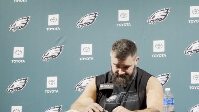 Jason Kelce gets emotional announcing his retirement