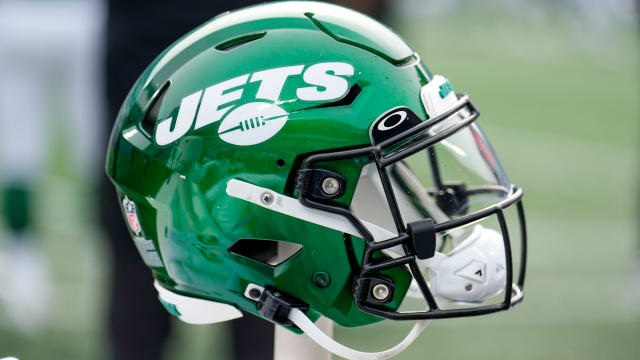 Jets React to Late-Game Officiating in Loss to Chiefs - Sports Illustrated  New York Jets News, Analysis and More