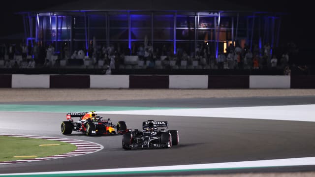 Mandatory three-stop race could be imposed amid F1 tyre safety fears at  Qatar GP, F1