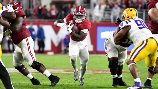 Alabama Crimson Tide running back Roydell Williams (5) runs against LSU at Bryant-Denny Stadium. Alabama defeated LSU 42-28.