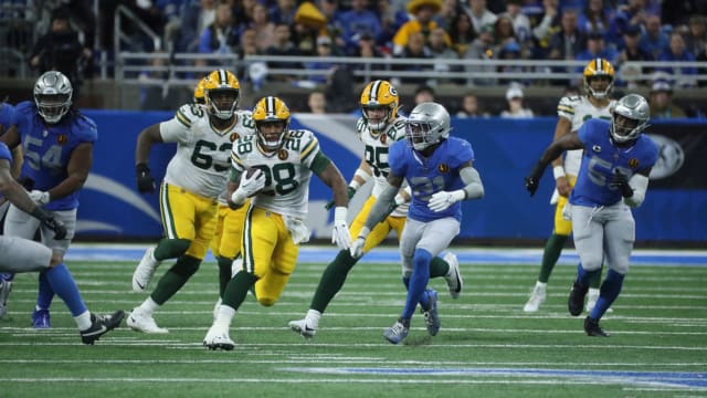 Detroit Lions defense struggles to bring down Green Bay Packers  A.J. Dillon