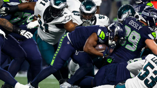 Drew Lock's late heroics rally Seahawks to 20-17 victory over reeling  Eagles, NFL