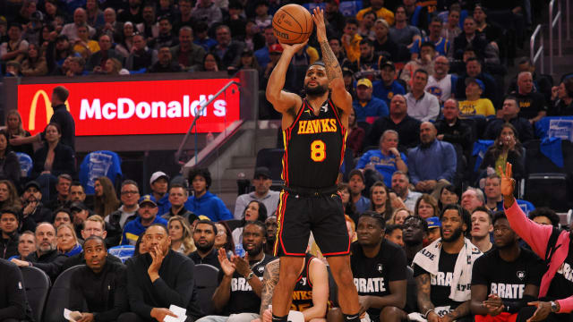 Hawks guard Patty Mills vs the Warriors