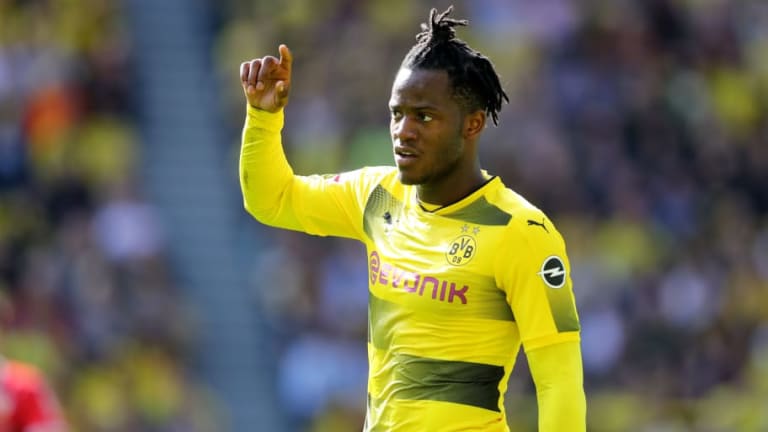 Chelsea Unwilling To Sell Michy Batshuayi To Dortmund But Could Offer Alternative Forward Sports Illustrated