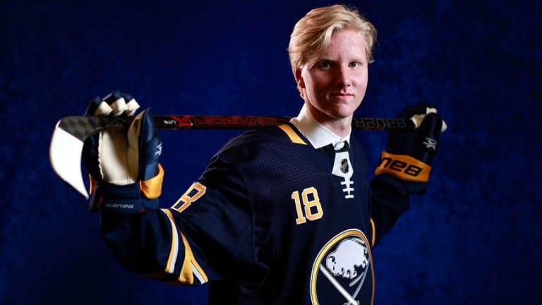Rasmus Dahlin Sabres Sign No 1 Draft Pick To Three Year Deal Sports Illustrated