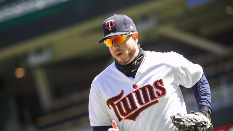 Twins Daily: What to do with first baseman C.J. Cron